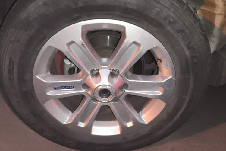 Used Haval H5 Classic 2018 Classic Edition 2.0T Manual 4x4 Prestige Model Right Front Wheel Hub