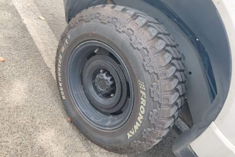 Used Haval H5 Classic 2018 Classic Edition 2.0T Diesel Manual 4x4 Elite Model Right Rear Wheel Hub