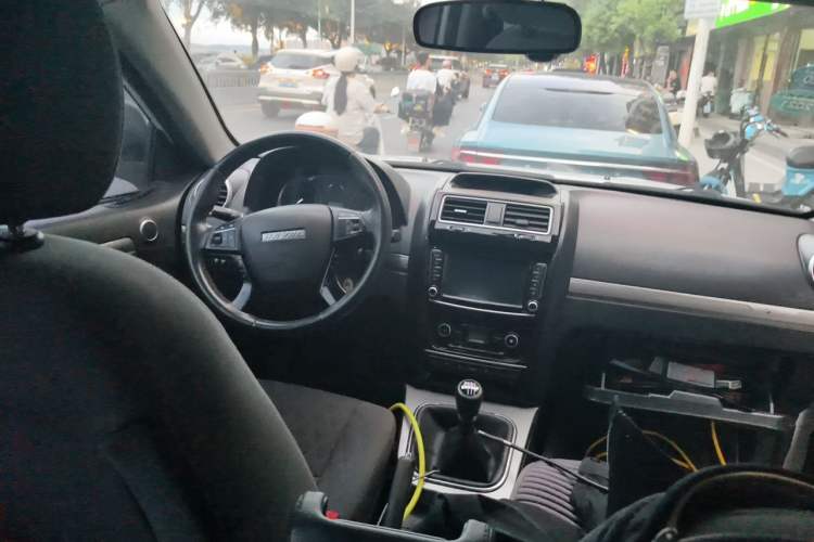 Used Haval H5 Classic 2018 Classic Edition 2.0T Manual 4x4 Progressive Model Steering Wheel