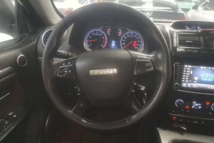 Used Haval H5 Classic 2018 Classic Edition 2.0T Manual 4x4 Progressive Model Steering Wheel