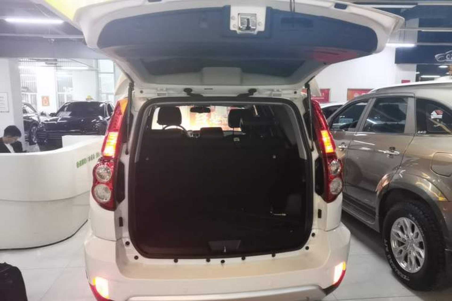 Used Haval H5 Classic 2018 Classic Edition 2.0T Diesel Manual 4x4 Prestige Model Trunk