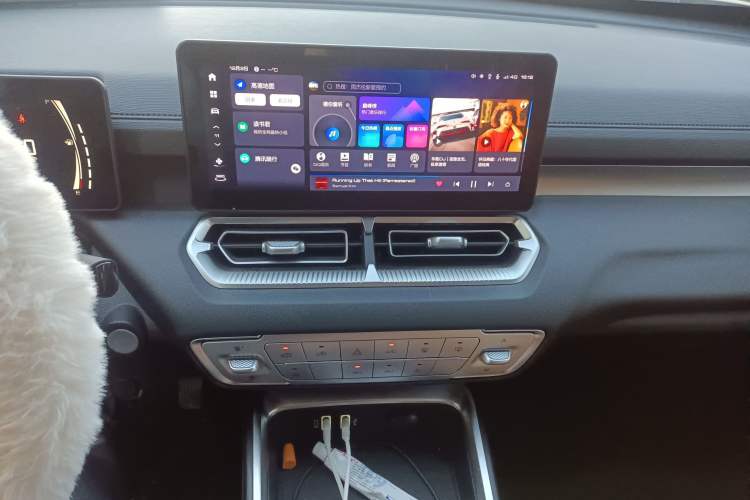 Used Haval H5 Classic 2023 2.0T Automatic All-Wheel Drive LinkedIn Gasoline Audio And AC Panel