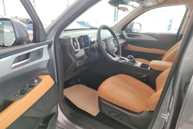 Used Haval H5 Classic 2023 2.0T Automatic All-Wheel Drive LinkedIn Gasoline Driver Seat