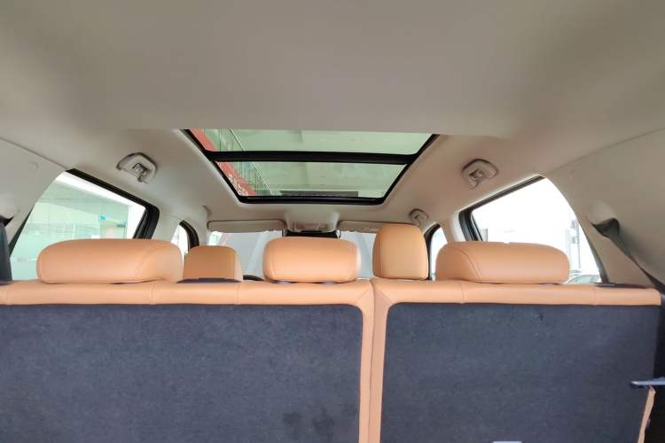 Used Haval H5 Classic 2023 2.0T Automatic All-Wheel Drive LinkedIn Gasoline Headliner