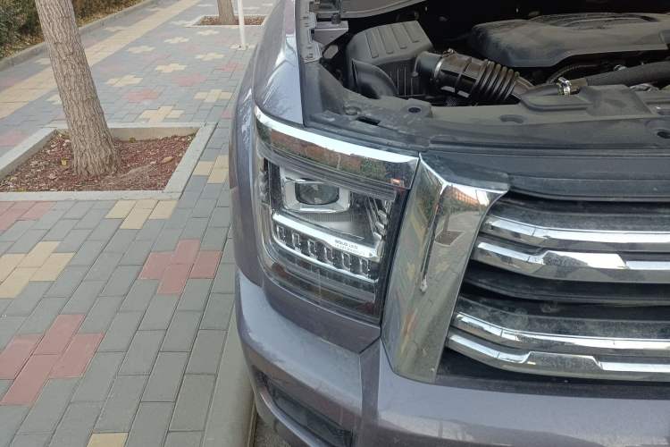 Used Haval H5 Classic 2023 2.0T Automatic All-Wheel Drive LinkedIn Gasoline Right Front Headlight