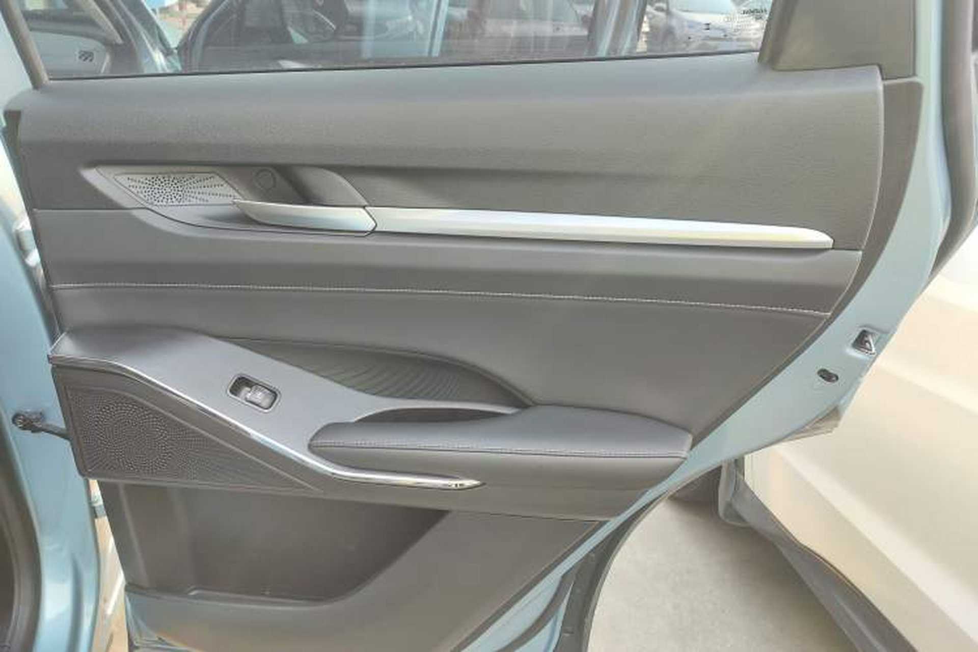 Used Haval H6 2022 Third Generation 1.5T DHT Right Rear Door Interior
