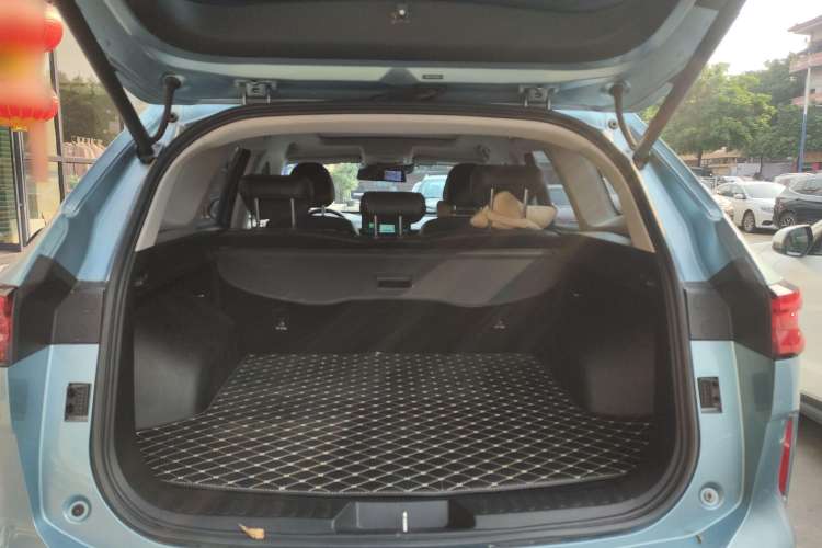 Used Haval H6 2022 Third Generation 1.5T DHT Trunk