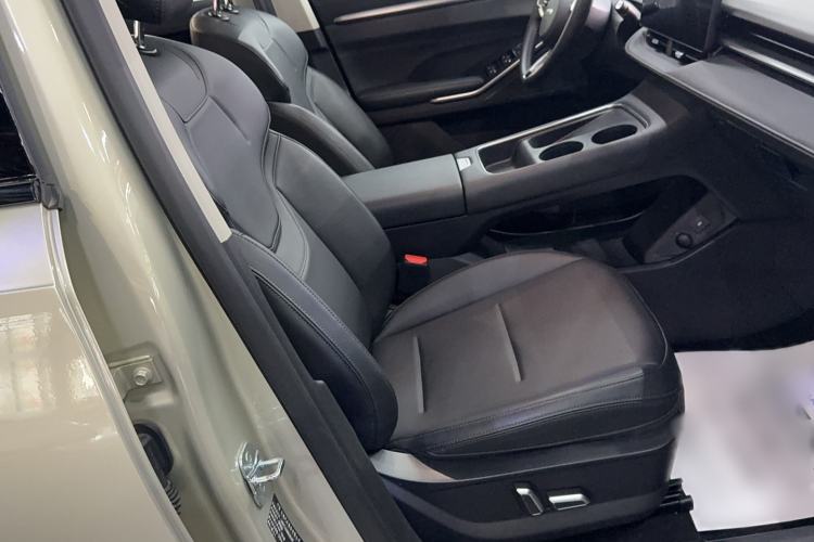Used Haval H6 2024 2.0T All-Wheel Drive Max Right Front Seat