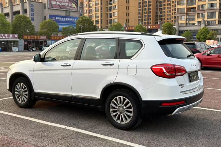 Used Haval H6 2017 Red-Label Sport Edition 1.5T Automatic Two-Wheel Drive Luxury Model Exterior 3