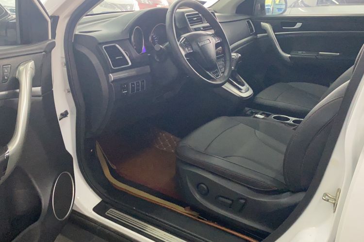 Used Haval H6 2017 Red-Label Sport Edition 1.5T Automatic Two-Wheel Drive Luxury Model Interior 4
