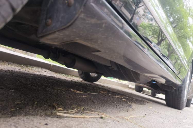 Used Haval H6 2011 2.0L Manual Two-Wheel Drive Elite Version Chassis Front Left