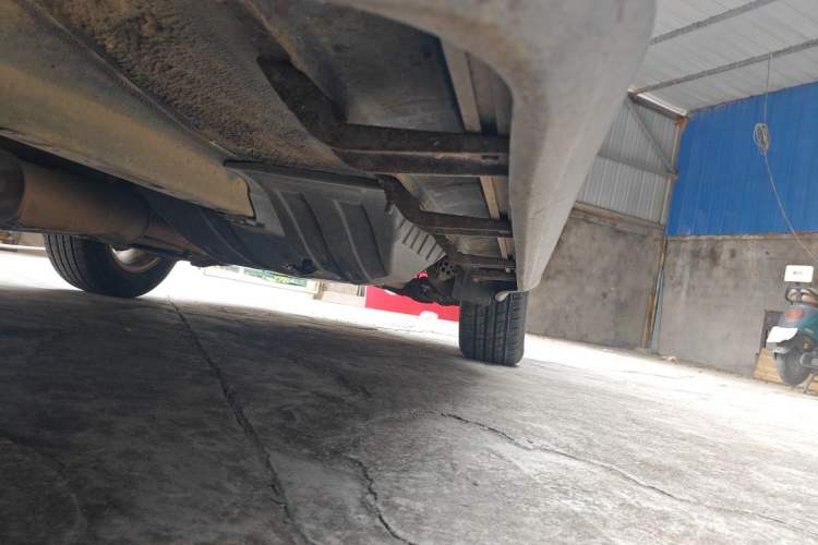 Used Haval H6 2011 2.0L Manual Two-Wheel Drive Urban Version Chassis Front Left
