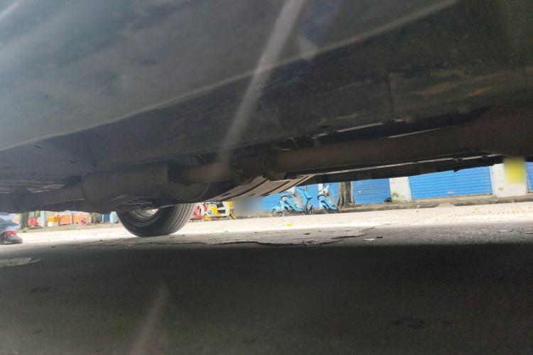 Used Haval H6 2011 Green Silence 2.0T Manual Two-Wheel Drive Elite Model Chassis Front Right
