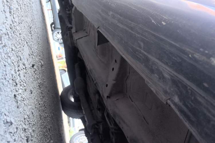 Used Haval H6 2011 Green Silence 2.0T Manual Two-Wheel Drive Urban Model Chassis Rear Left