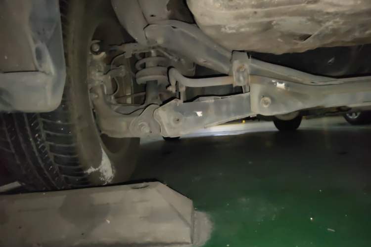 Used Haval H6 2011 2.0L Manual Two-Wheel Drive Elite Version Chassis Rear Left