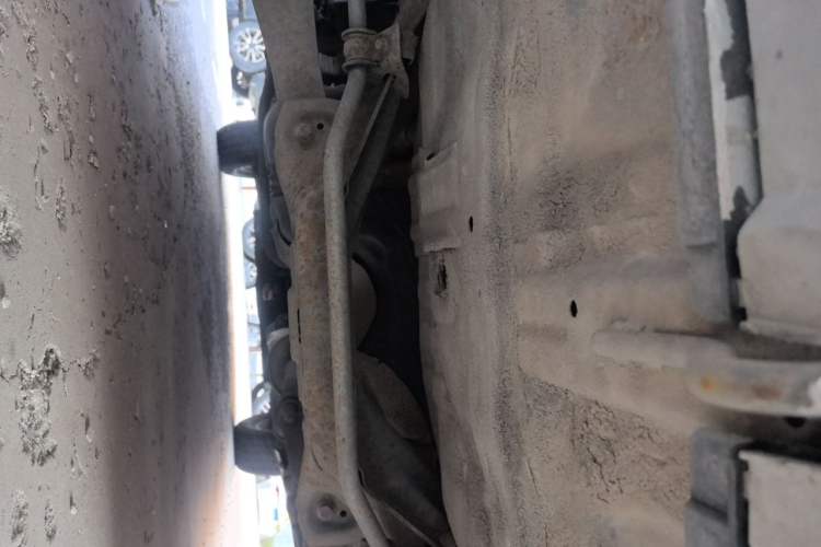 Used Haval H6 2011 Green Silence 2.0T Manual Two-Wheel Drive Urban Model Chassis Rear