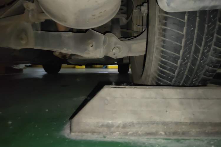 Used Haval H6 2011 2.0L Manual Two-Wheel Drive Elite Version Chassis Rear Right