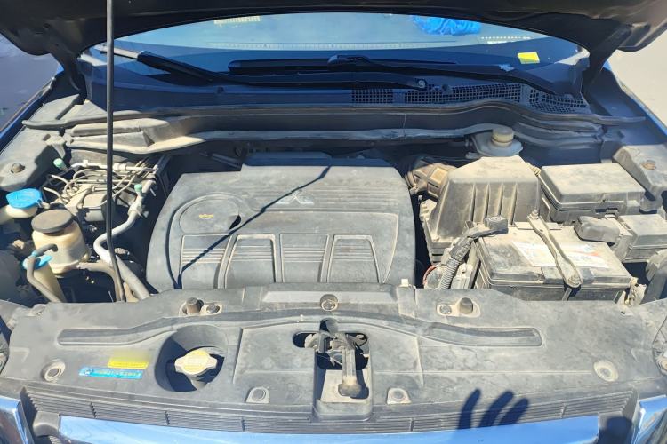 Used Haval H6 2011 2.0L Manual Two-Wheel Drive Urban Version Engine Bay