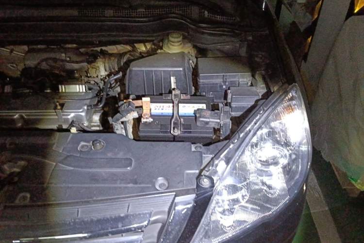 Used Haval H6 2011 2.0L Manual Two-Wheel Drive Elite Version Engine Bay Left