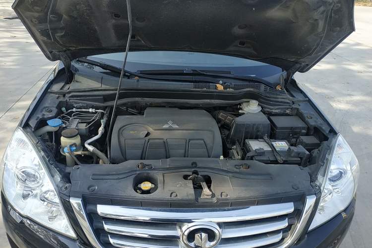Used Haval H6 2011 2.0L Manual Two-Wheel Drive Elite Version Engine Bay