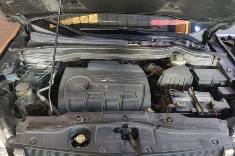 Used Haval H6 2011 2.0L Manual Two-Wheel Drive Elite Version Engine Bay