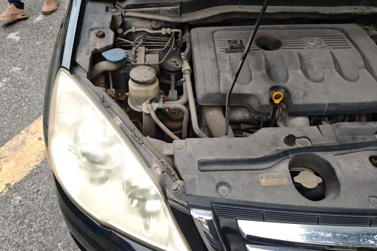 Used Haval H6 2011 2.0L Manual Two-Wheel Drive Elite Version Engine Bay Right