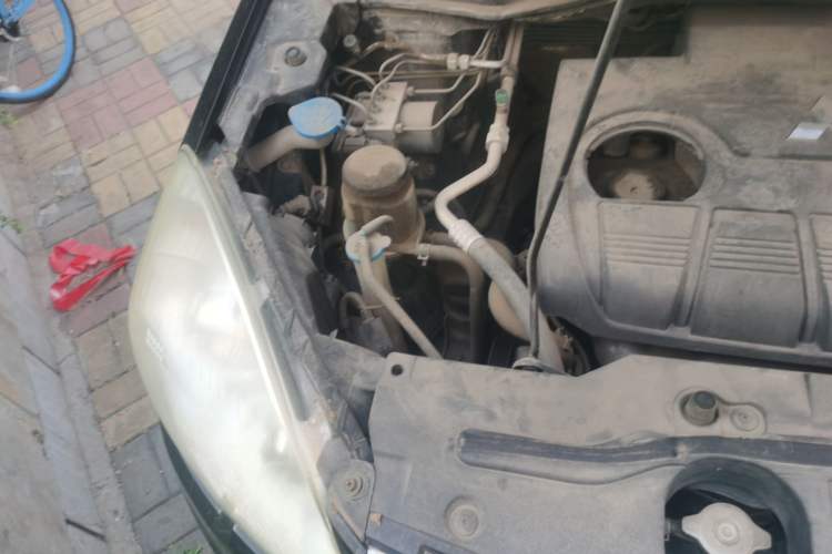 Used Haval H6 2011 2.0L Manual Two-Wheel Drive Elite Version Engine Bay Right