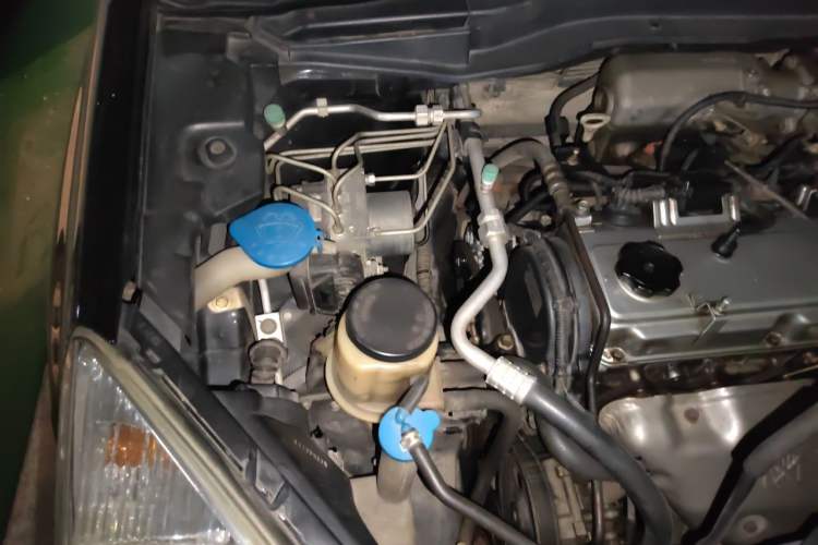 Used Haval H6 2011 2.0L Manual Two-Wheel Drive Elite Version Engine Bay Right
