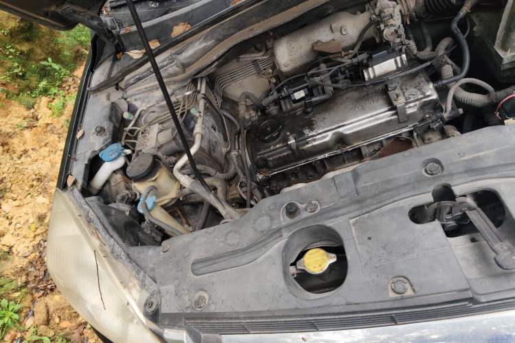 Used Haval H6 2011 2.0L Manual Two-Wheel Drive Elite Version Engine Bay Right
