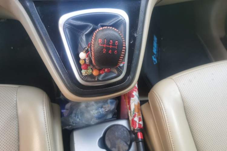 Used Haval H6 2011 2.0L Manual Two-Wheel Drive Elite Version Gear Lever
