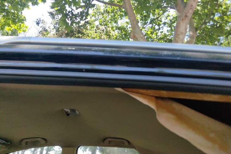Used Haval H6 2011 2.0L Manual Two-Wheel Drive Elite Version Headliner