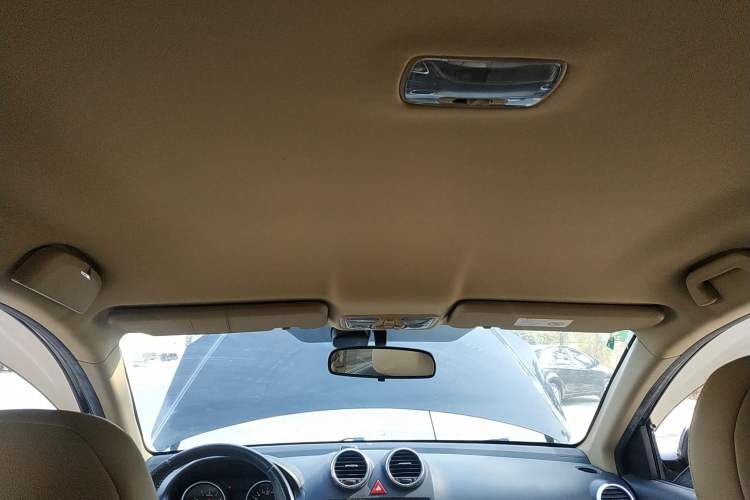 Used Haval H6 2011 2.0L Manual Two-Wheel Drive Elite Version Headliner