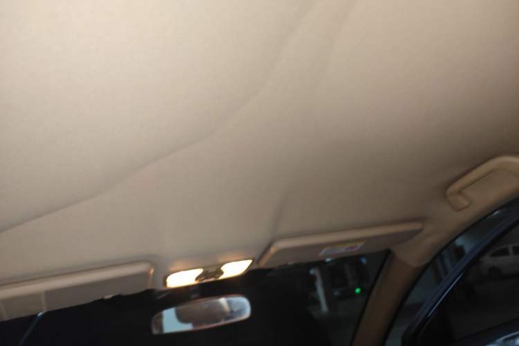 Used Haval H6 2011 2.0L Manual Two-Wheel Drive Elite Version Headliner