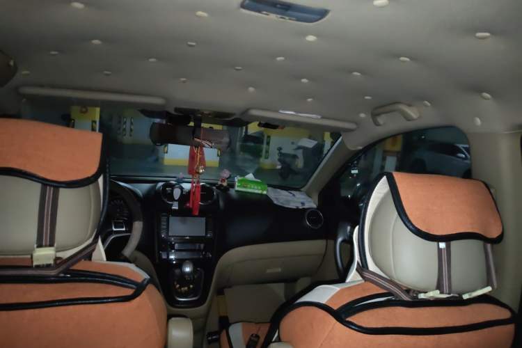 Used Haval H6 2011 2.0L Manual Two-Wheel Drive Elite Version Headliner