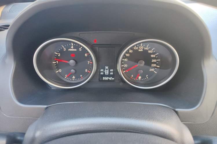Used Haval H6 2011 2.0L Manual Two-Wheel Drive Elite Version Instrument Cluster