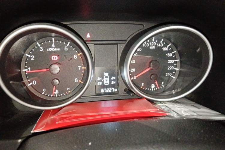 Used Haval H6 2011 2.0L Manual Two-Wheel Drive Elite Version Instrument Cluster