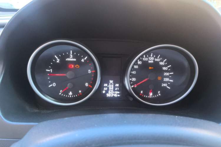 Used Haval H6 2011 Green Silence 2.0T Manual Two-Wheel Drive Urban Model Instrument Cluster