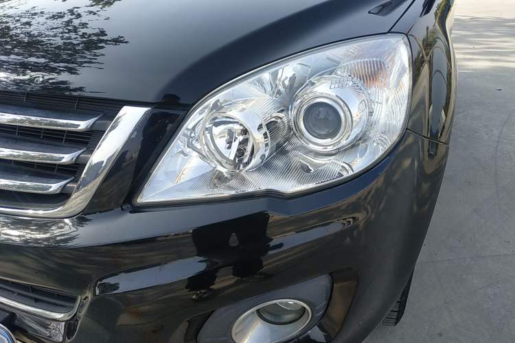 Used Haval H6 2011 2.0L Manual Two-Wheel Drive Elite Version Left Front Headlight