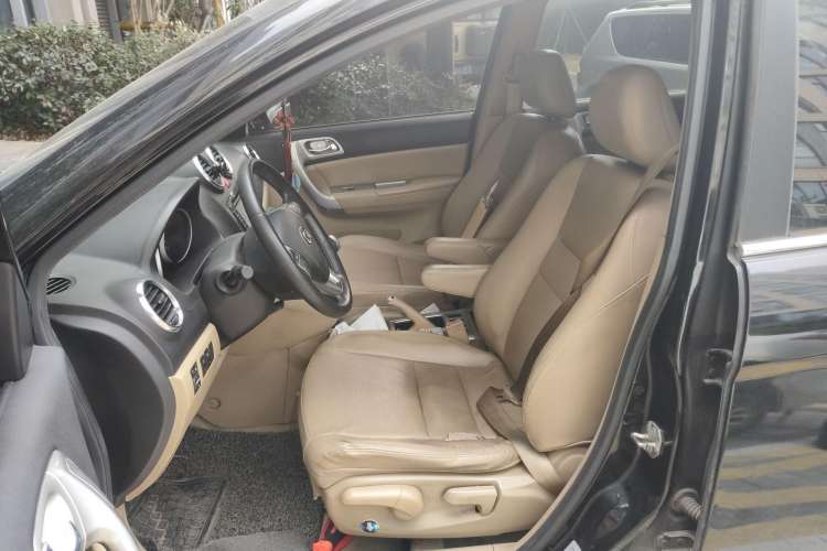 Used Haval H6 2011 Green Silence 2.0T Manual Two-Wheel Drive Elite Model Left Front Seat