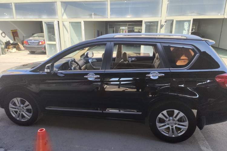 Used Haval H6 2011 2.0L Manual Two-Wheel Drive Elite Version Left Side