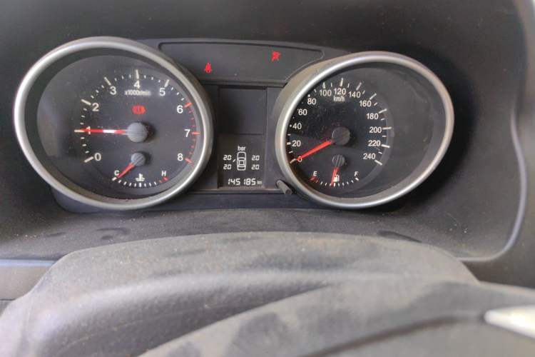 Used Haval H6 2011 2.0L Manual Two-Wheel Drive Elite Version Odometer Close Up