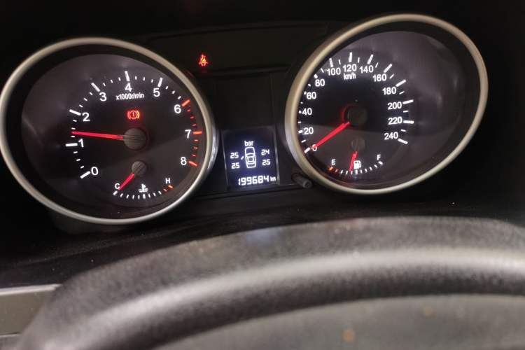 Used Haval H6 2011 2.0L Manual Two-Wheel Drive Elite Version Odometer Close Up