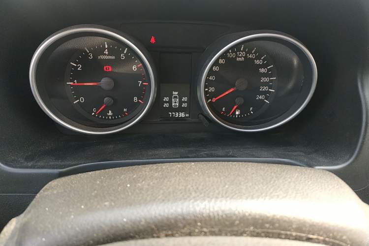 Used Haval H6 2011 2.0L Manual Two-Wheel Drive Elite Version Odometer Close Up