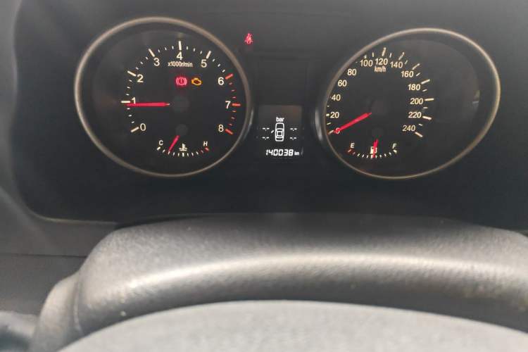 Used Haval H6 2011 2.0L Manual Two-Wheel Drive Urban Version Odometer Close Up