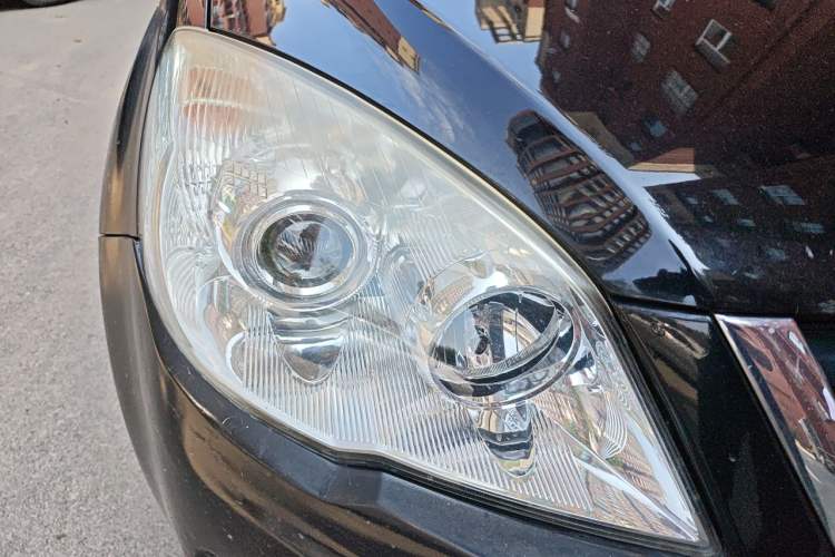 Used Haval H6 2011 2.0L Manual Two-Wheel Drive Elite Version Right Front Headlight