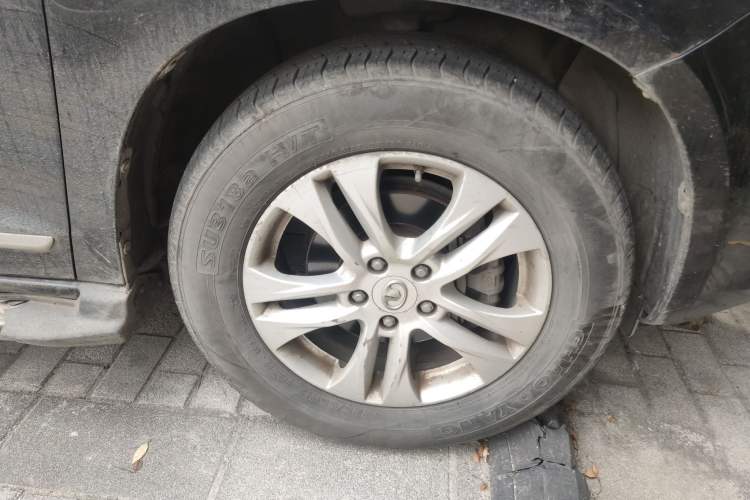 Used Haval H6 2011 Green Silence 2.0T Manual Two-Wheel Drive Elite Model Right Front Wheel Hub