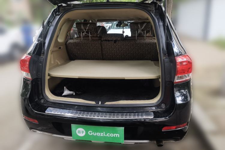 Used Haval H6 2011 2.0L Manual Two-Wheel Drive Elite Version Trunk