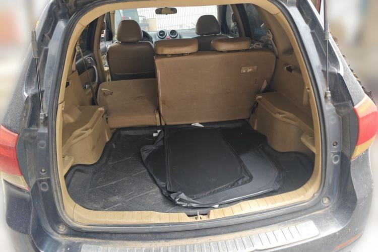 Used Haval H6 2011 2.0L Manual Two-Wheel Drive Urban Version Trunk