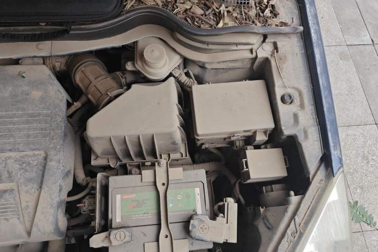 Used Haval H6 2011 2.0L Manual Two-Wheel Drive Elite Version Engine Bay Left