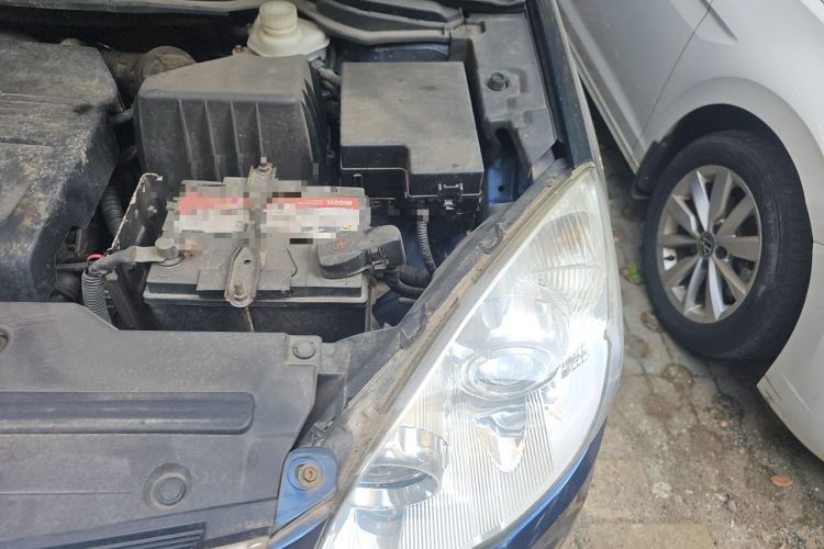 Used Haval H6 2011 2.0L Manual Two-Wheel Drive Urban Version Engine Bay Left